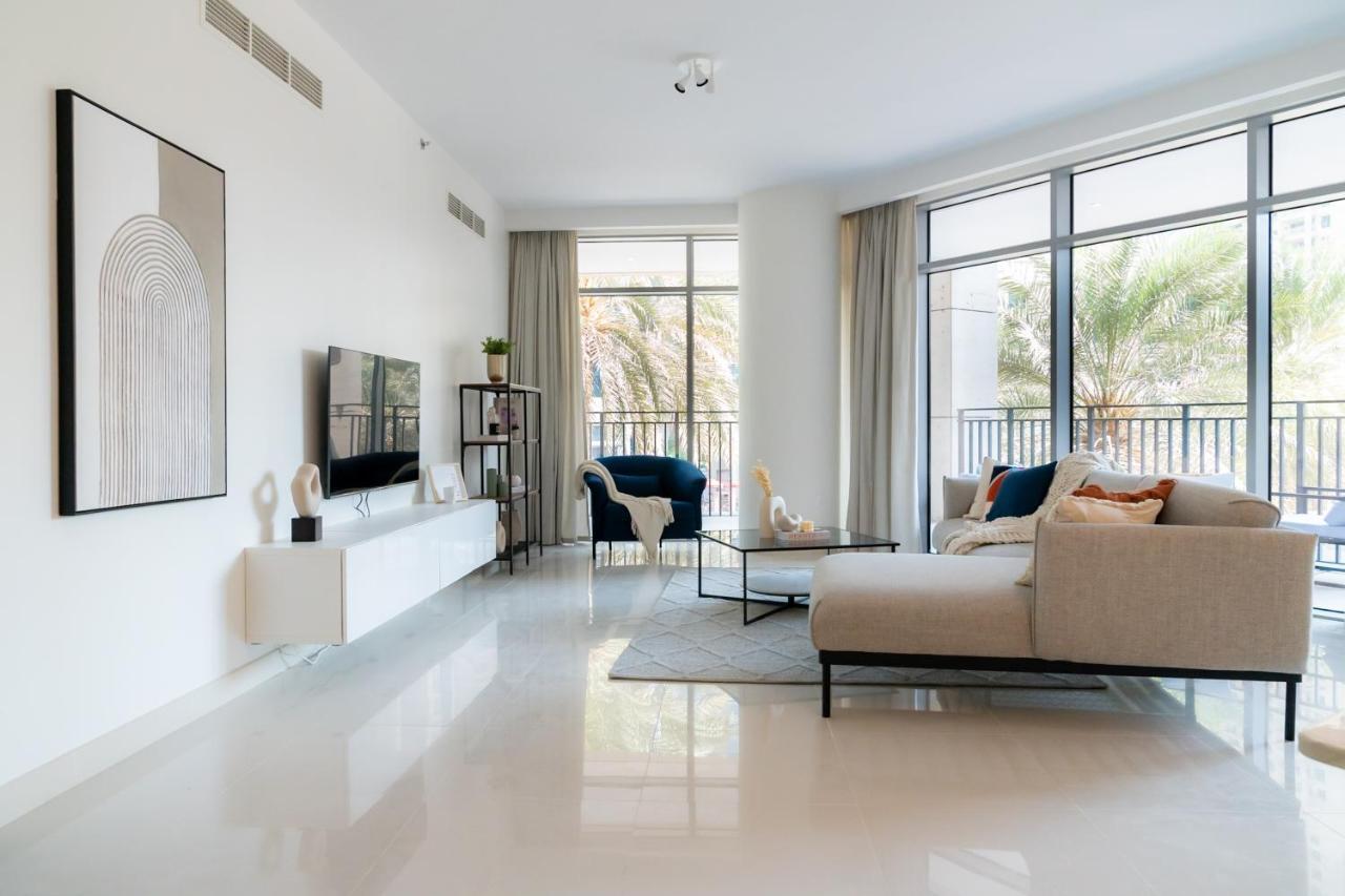 Higuests - Elegant Apt With Terrace Minutes From Burj Khalifa Дубай Екстер'єр фото