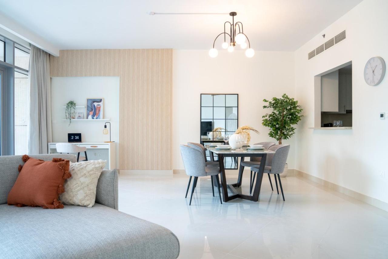 Higuests - Elegant Apt With Terrace Minutes From Burj Khalifa Дубай Екстер'єр фото