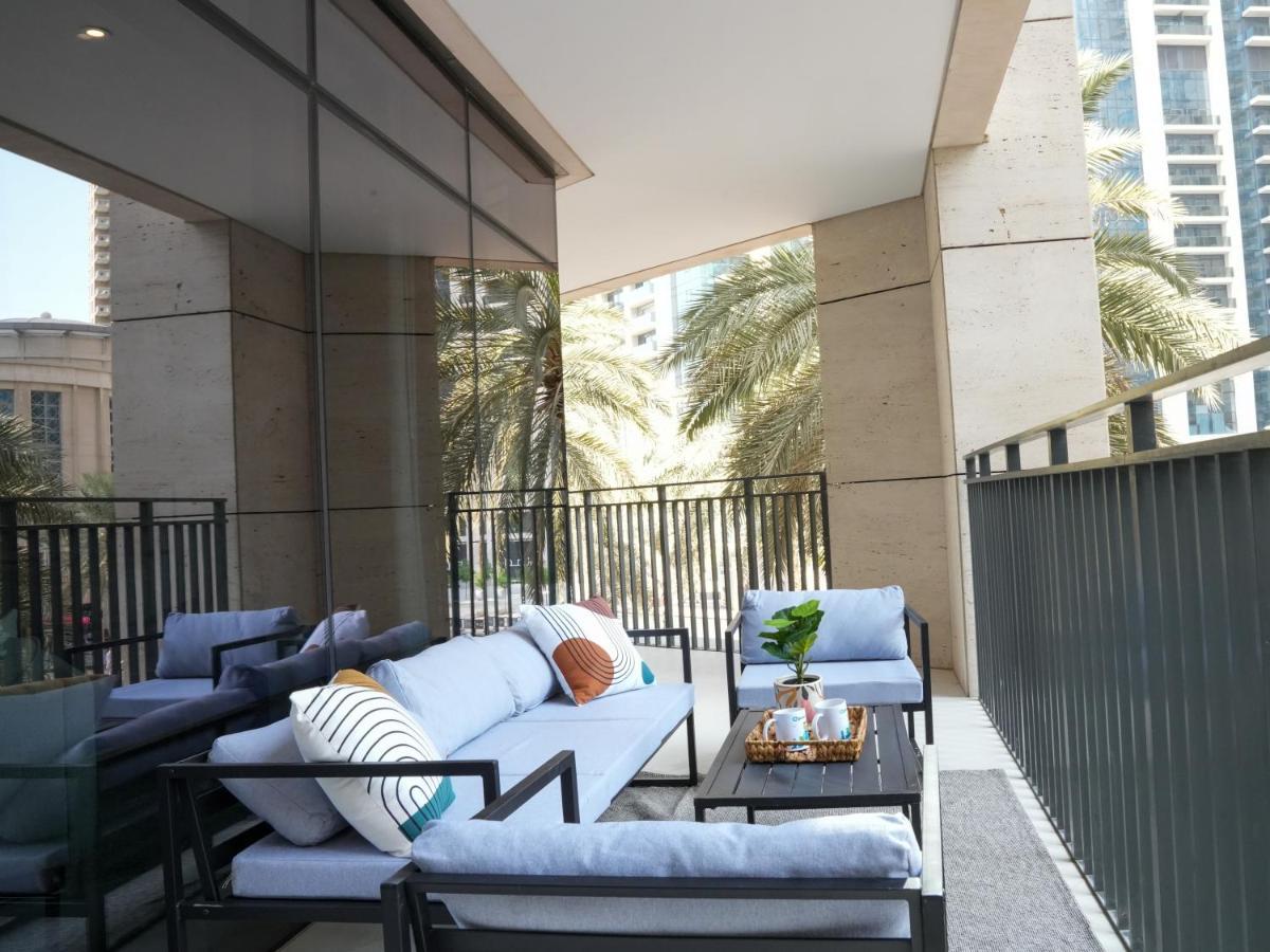 Higuests - Elegant Apt With Terrace Minutes From Burj Khalifa Дубай Екстер'єр фото