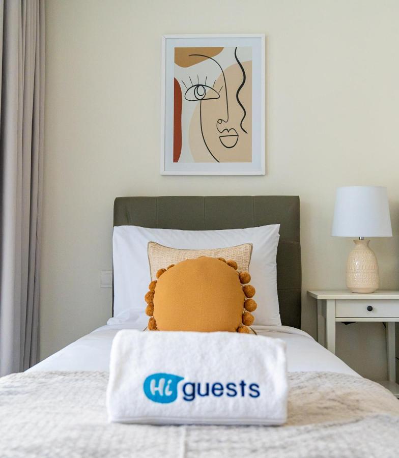 Higuests - Elegant Apt With Terrace Minutes From Burj Khalifa Дубай Екстер'єр фото